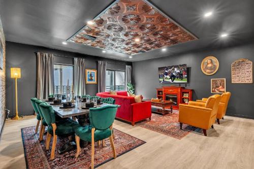 Hyve Prohibition Parlor Walk To Broadway in Nashville, United States