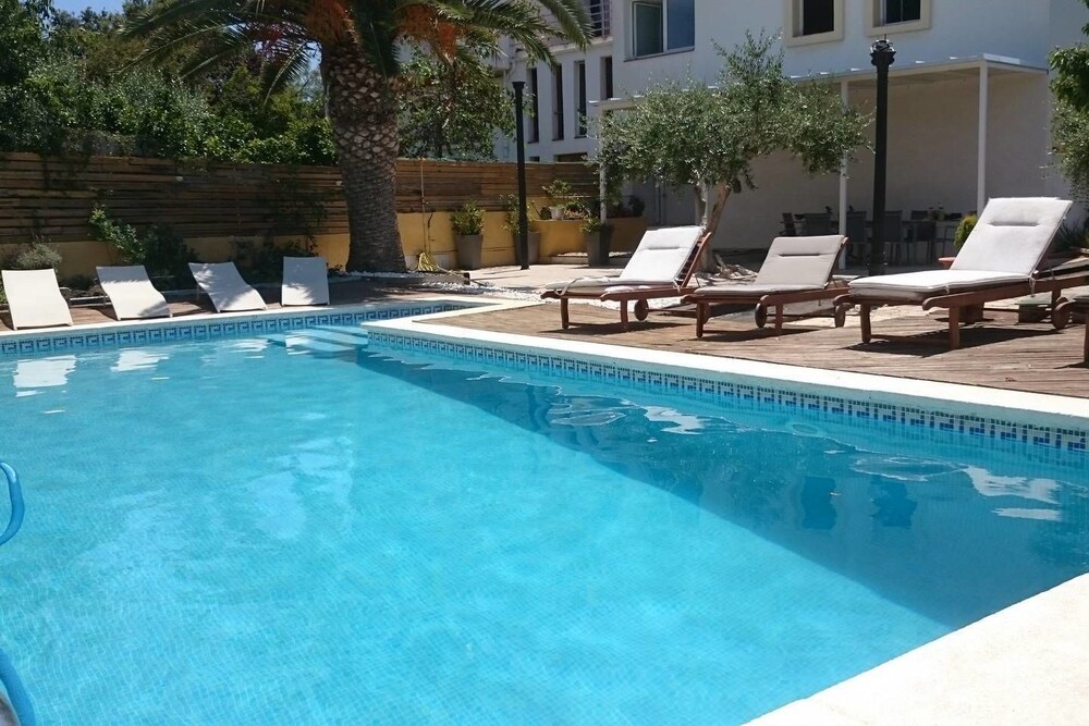 Hauzify I Villa del Castell — 4-Star Luxury Hotel in Altafulla, Spain