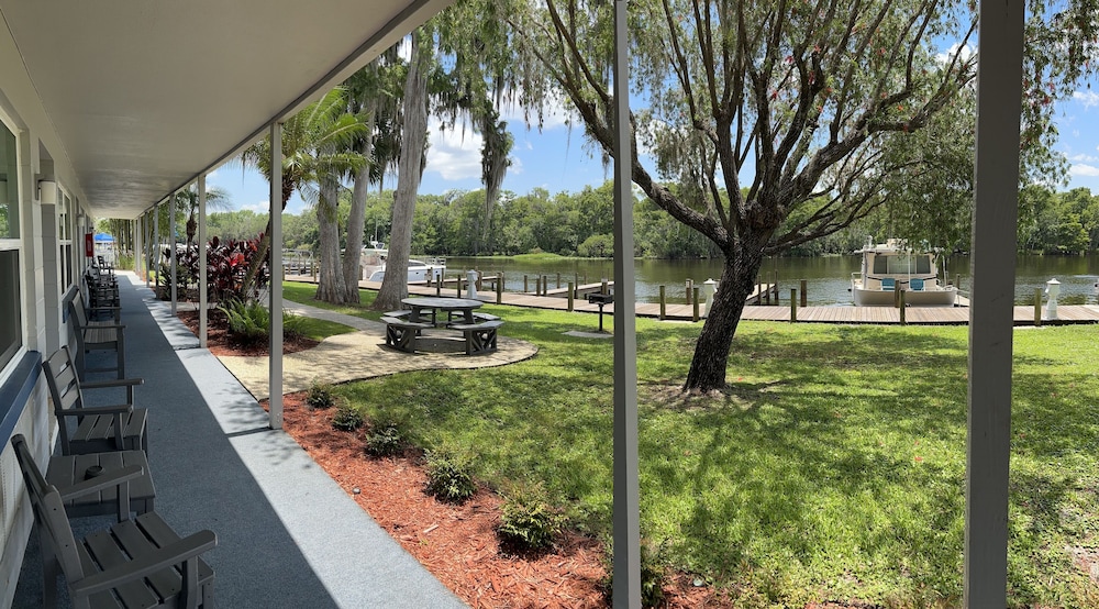 Hontoon Landing Resort & Marina - photo 42