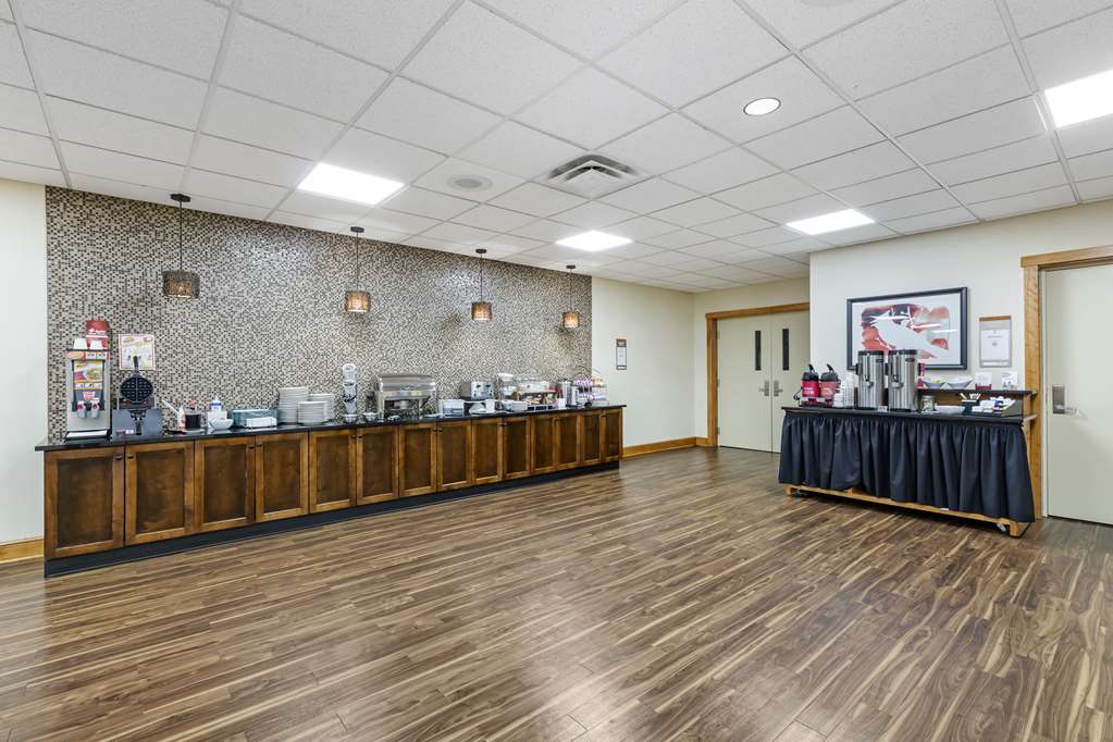 Best Western Plus Dutch Haus Inn and Suites - photo 7