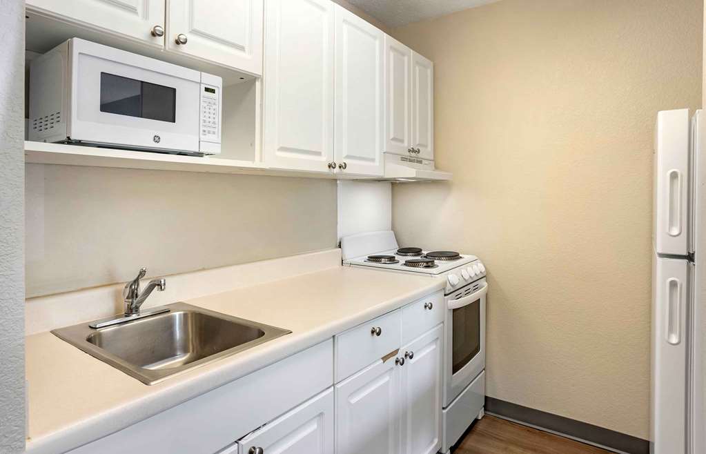 Extended Stay America Suites Mt Laurel Pacilli Place - photo 13