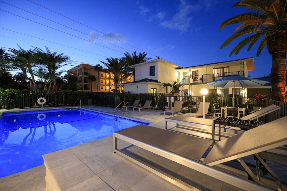 Tropic Isle Beach Resort - carbon neutral hotel in Deerfield Beach