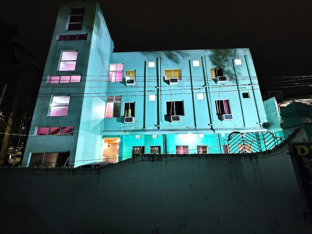 Goroomgo Dittu Holiday Inn Puri in Puri, India