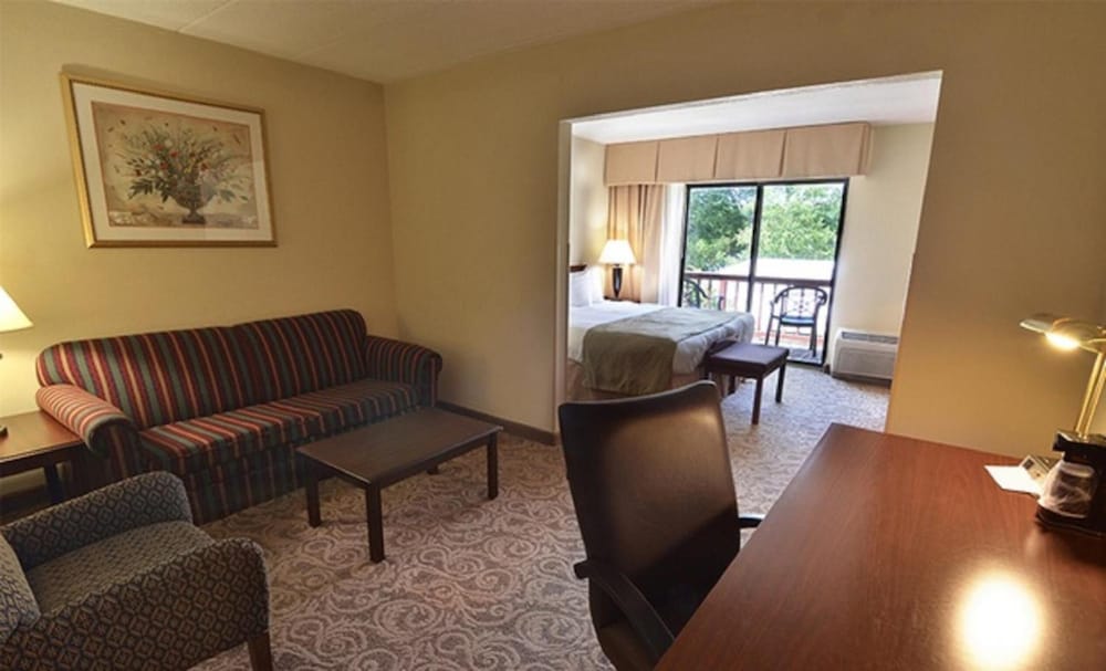 Sturbridge Host Hotel & Conference Center - photo 12