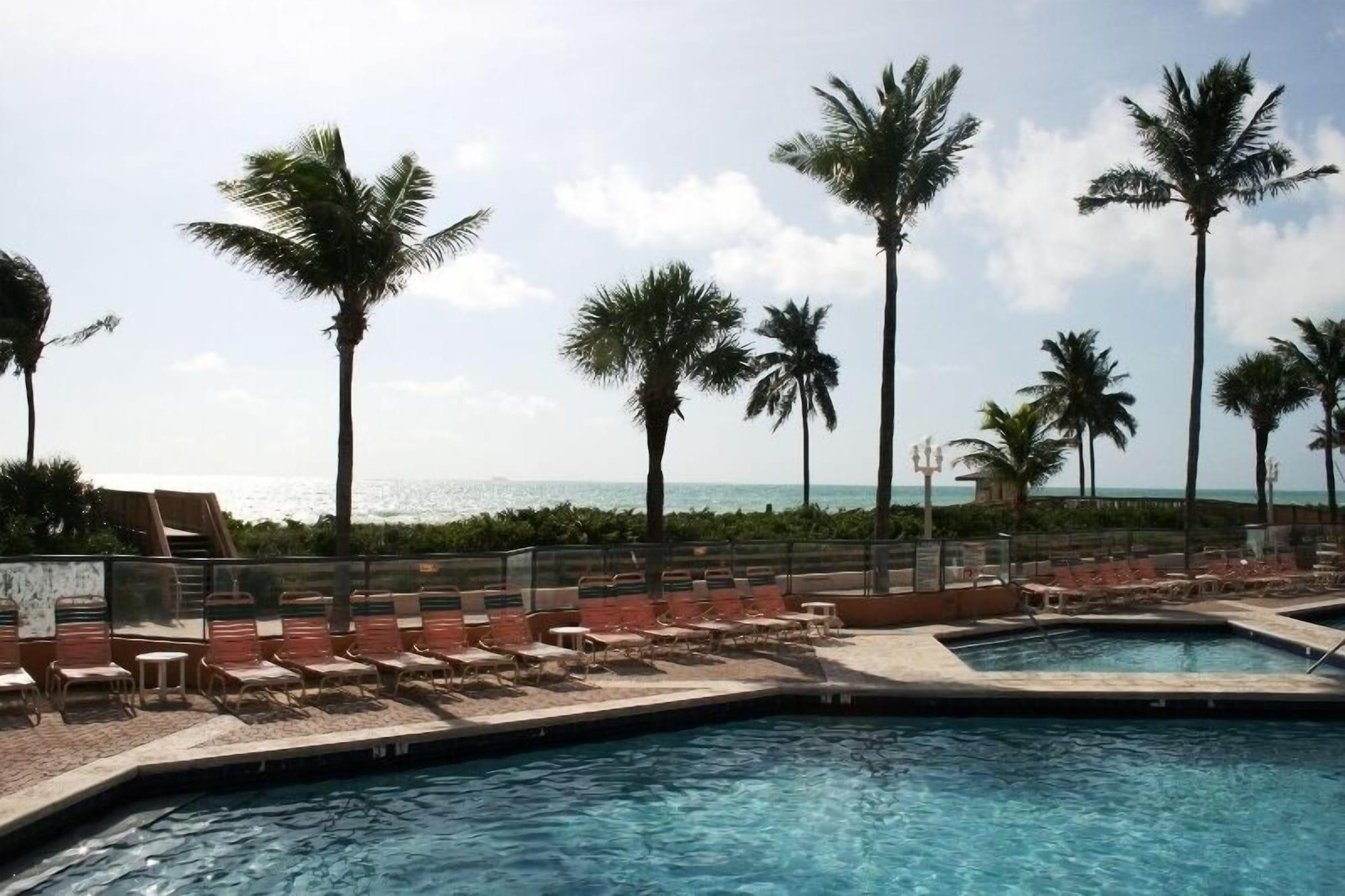 Hollywood Beach Resort tower Suite - photo 9