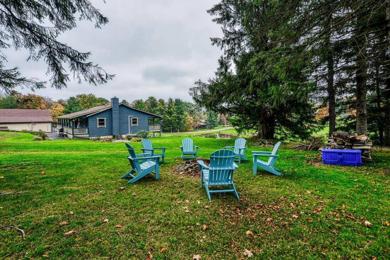 Gleanings Pond in Mchenry, United States