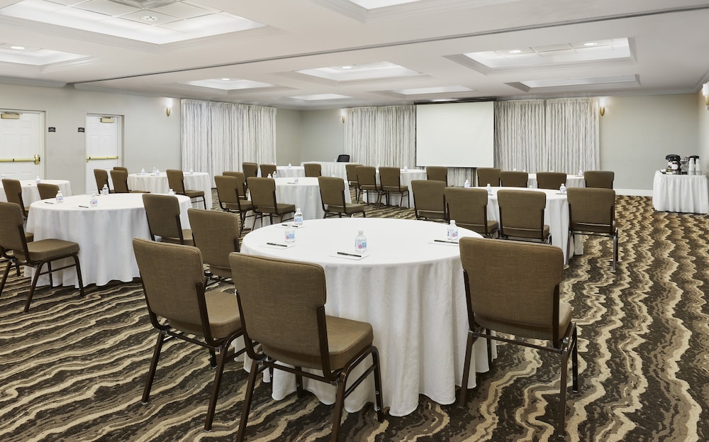 Staybridge Suites Orlando Airport South by IHG - photo 33