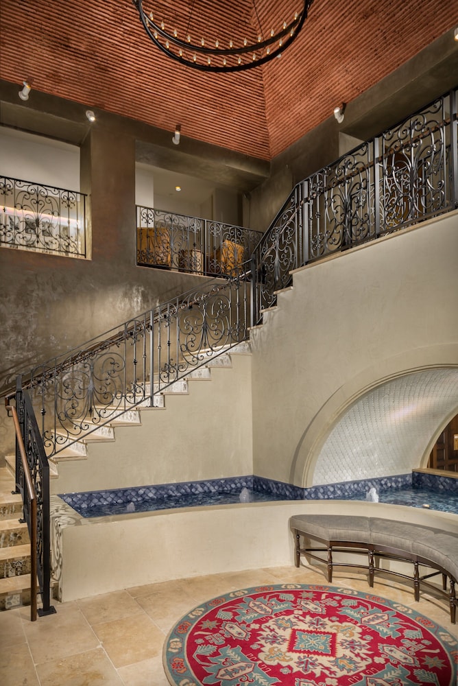 Hotel Valencia Riverwalk - photo 10