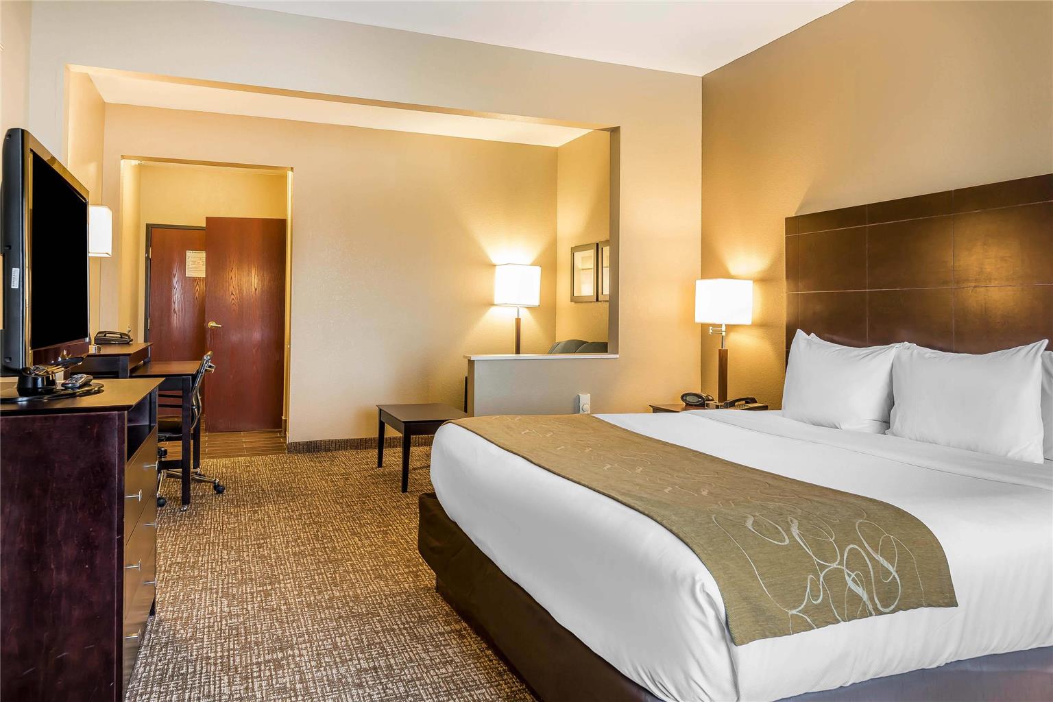 Comfort Suites Fort Wayne North - photo 13