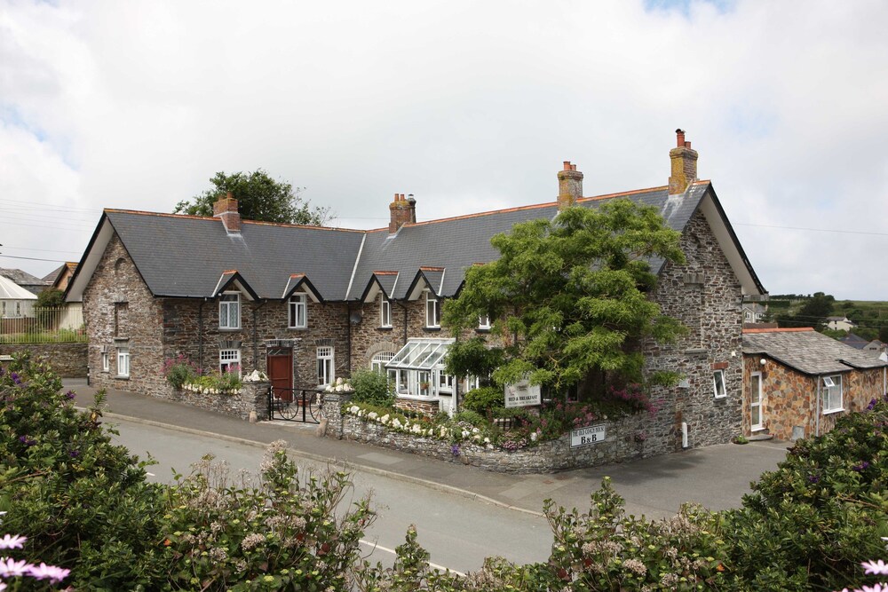 The Old Coach House — 4-Star Luxury Hotel in Camelford, United Kingdom