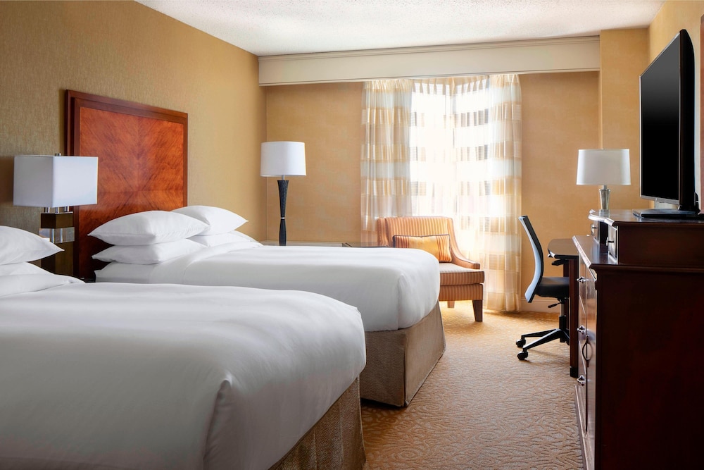 The Lincoln Marriott Cornhusker Hotel - photo 15