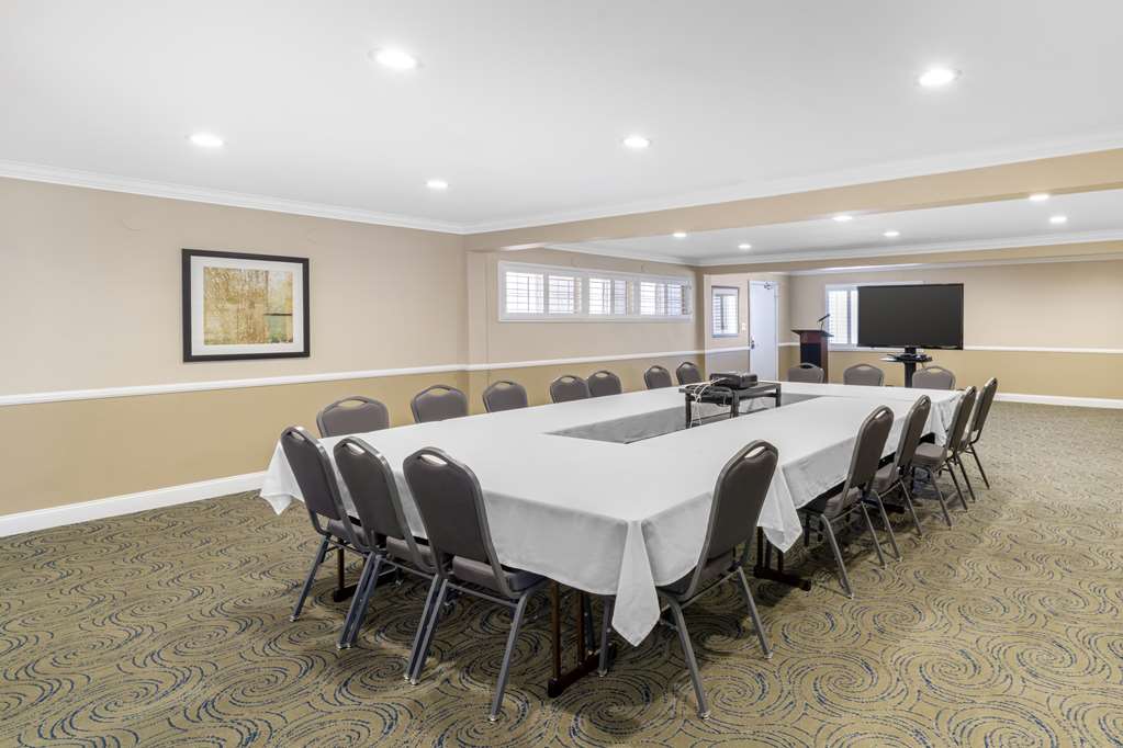 Best Western Oxnard Inn - photo 49