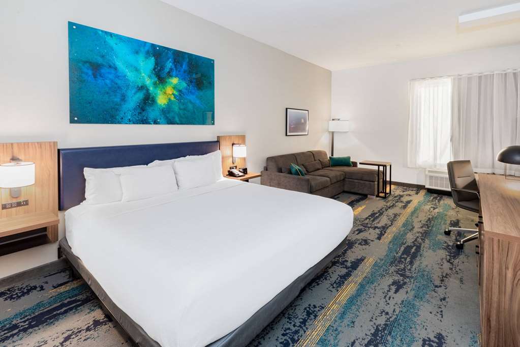 La Quinta Inn & Suites by Wyndham Texas City I 45 - photo 13