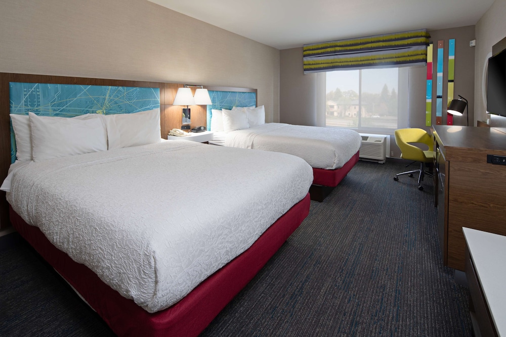 Hampton Inn Visalia - photo 6