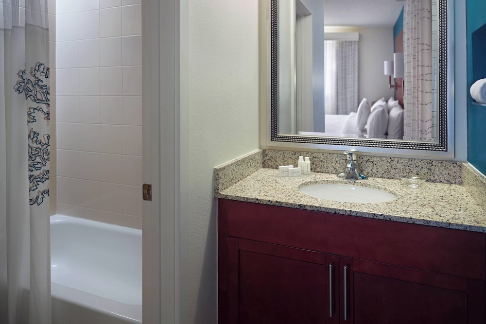 Residence Inn by Marriott Atlanta Airport North Virginia Ave - photo 14