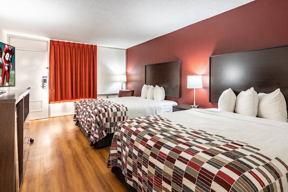 Red Roof Inn Forsyth - photo 9