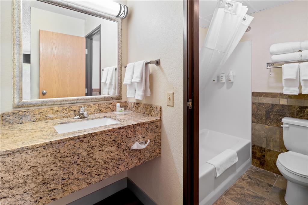 AmericInn by Wyndham Dickinson - photo 31