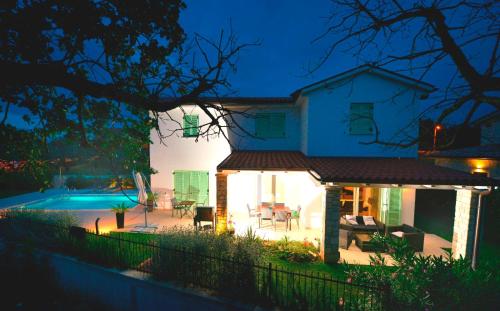 Villa Barbara — 4-Star Luxury Hotel in Sveti Lovrec Pazenaticki, Croatia