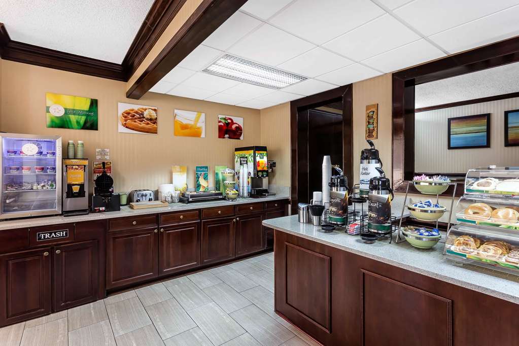 Quality Inn & Suites Mooresville Lake Norman - photo 27