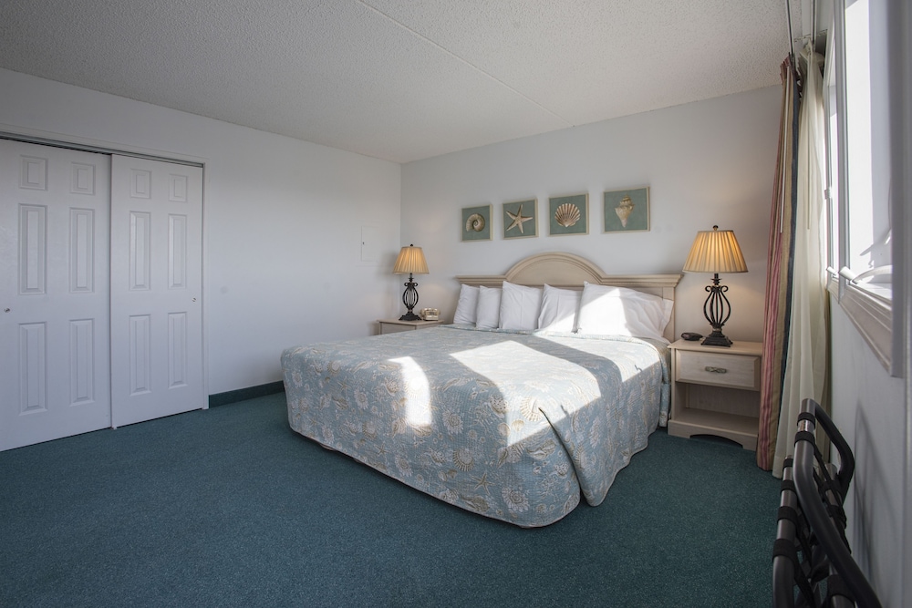 Biscayne Suites - photo 8