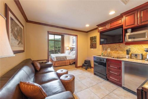 Westgate Park City Top Floor Superior Ski In Ski Out Studio Pool Spa Gym - photo 38