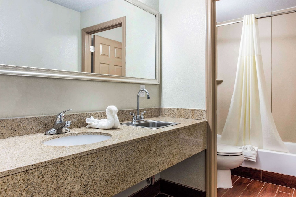 Quality Inn Black Mountain Asheville East - photo 27