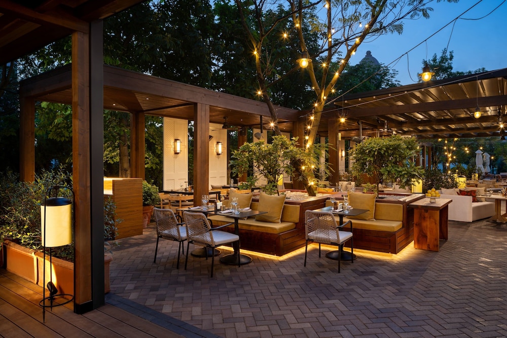 מזון ומשקאות