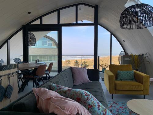 Penthouse Witsand Zeezicht — 4-Star Luxury Hotel in Egmond Aan Zee, Netherlands