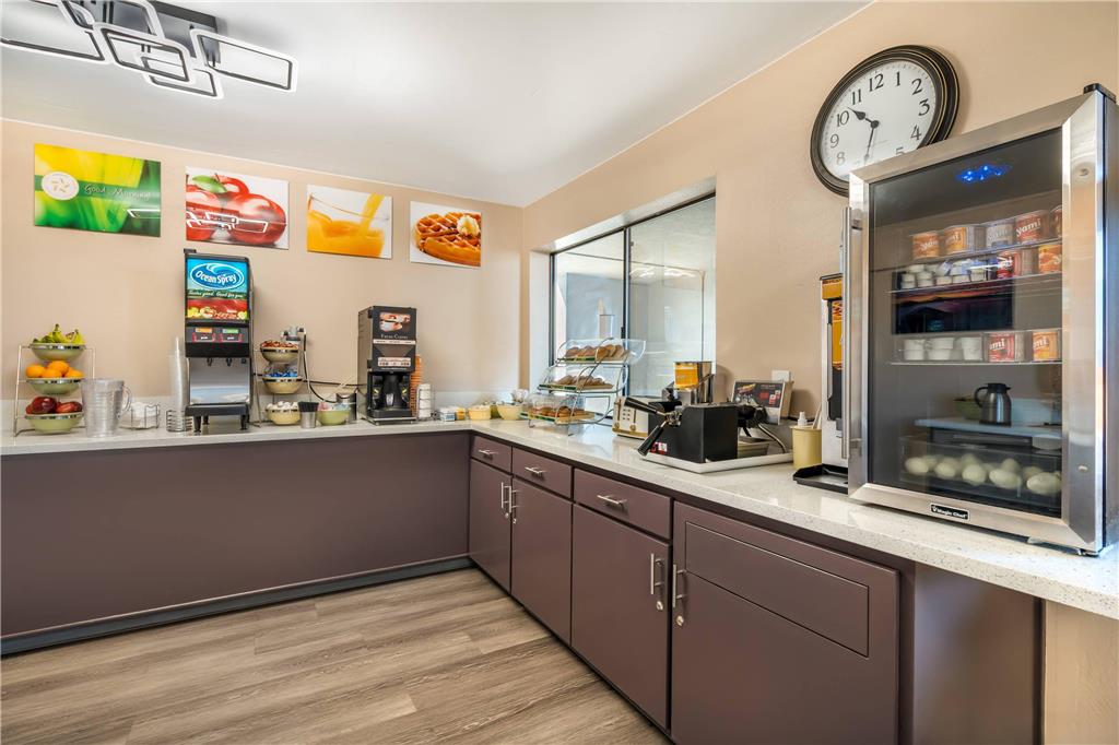 Quality Inn Klamath Falls Crater Lake Gateway - photo 24