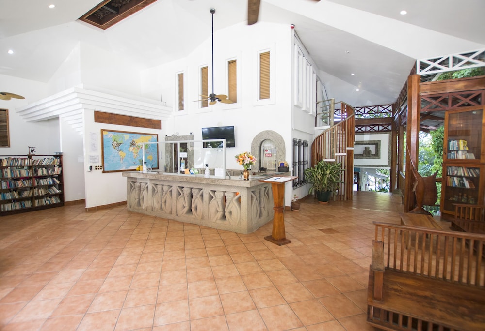 Hotel Verde Mar Direct Beach Access — hotel in Quepos