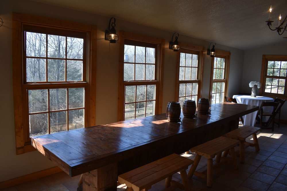 Bear Creek Lodge Cabin Resort - photo 108