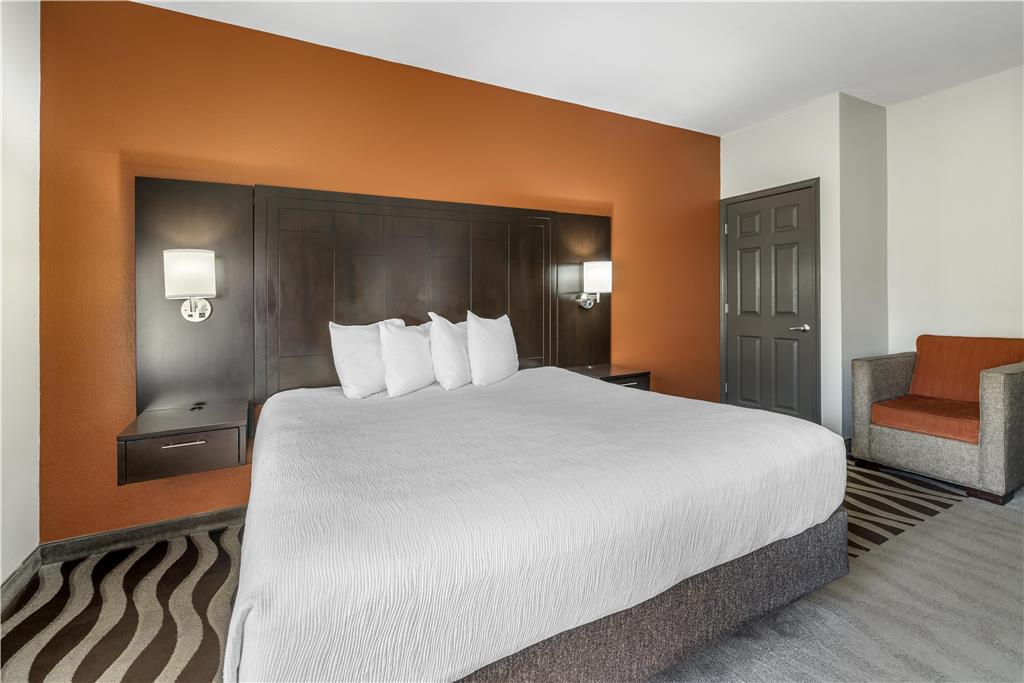 Best Western Plus Lee's Summit Hotel & Suites - photo 22