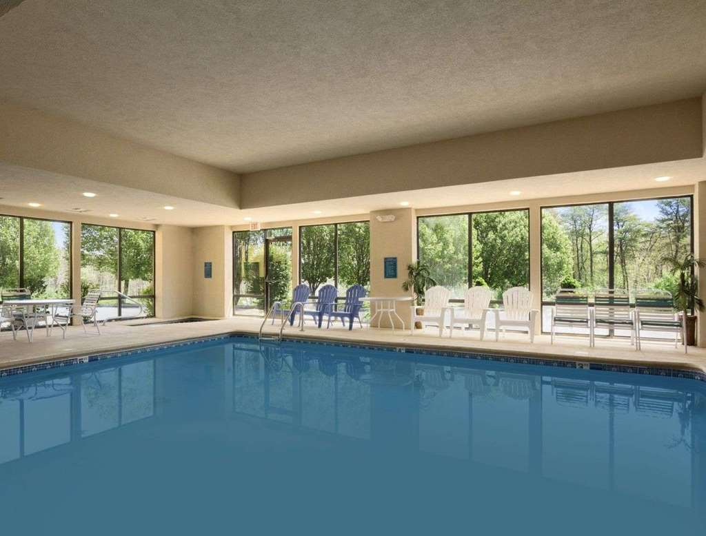 Baymont by Wyndham Crossville - photo 3