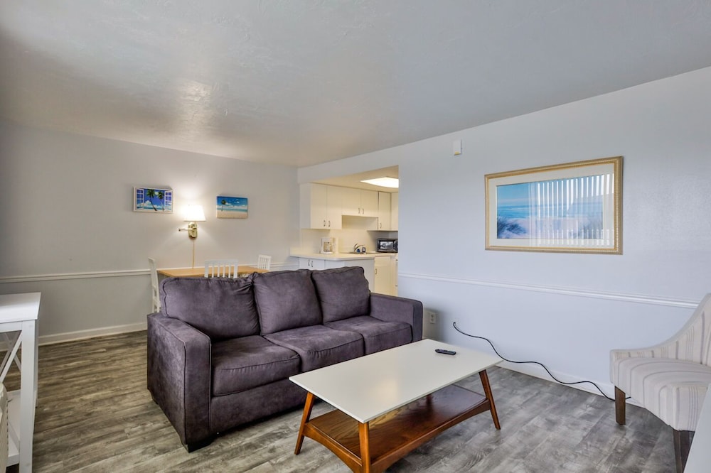 Coastal Waters Inn - photo 84
