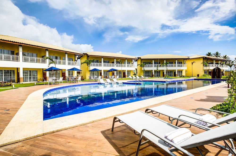Ponta De Inhambupe Hotel Boutique and Spa By Slaviero Hoteis — hotel in Esplanada