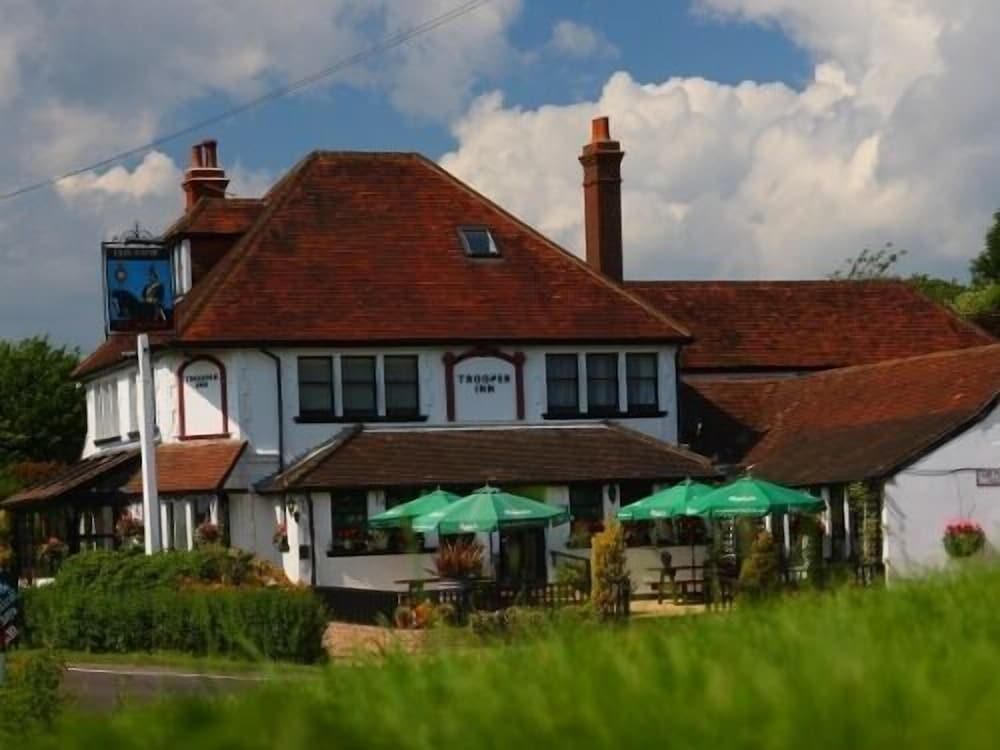 The Trooper Inn — hotel in Petersfield