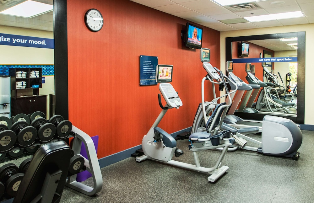 Hampton Inn Gloucester - photo 32