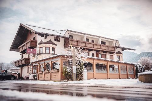 Schwaiger — hotel in Breitenbach Am Inn