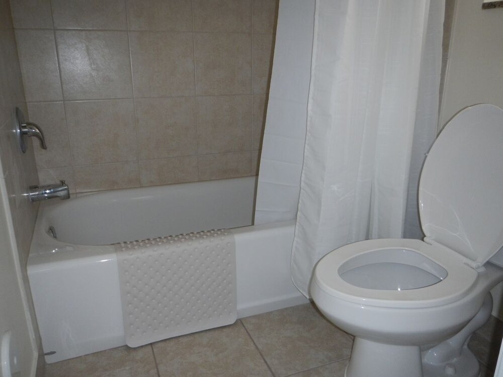 Atlantique Beach House Hotel - photo 3