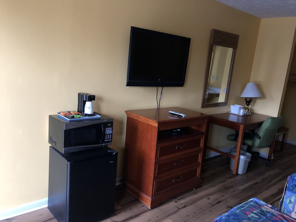 Americas Best Value Inn Jonesville - photo 8