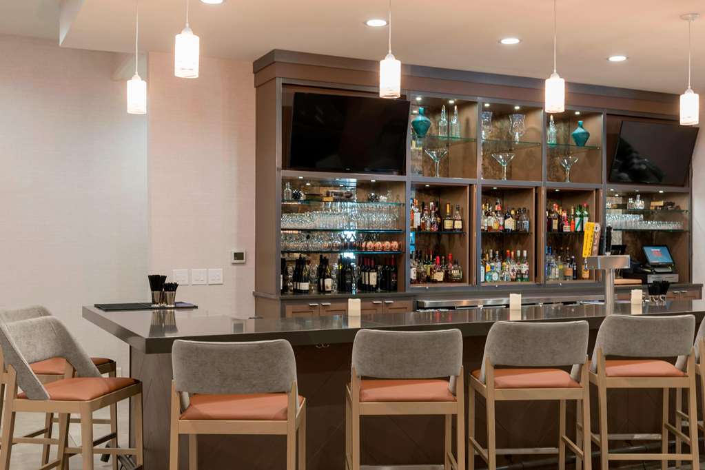Sonesta Hotel Grand Rapids Airport - photo 28