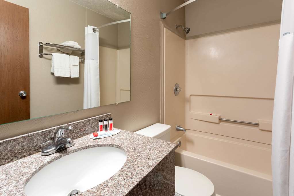 Super 8 by Wyndham Gillette - photo 13