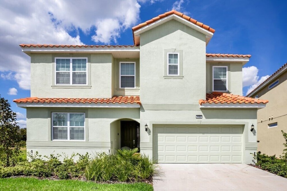 6052Broa in Davenport, United States