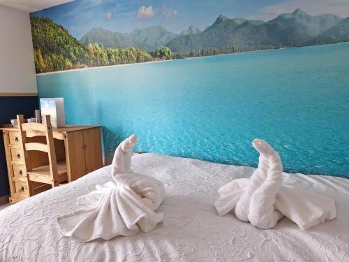 Sunny Waves in Northampton, United Kingdom