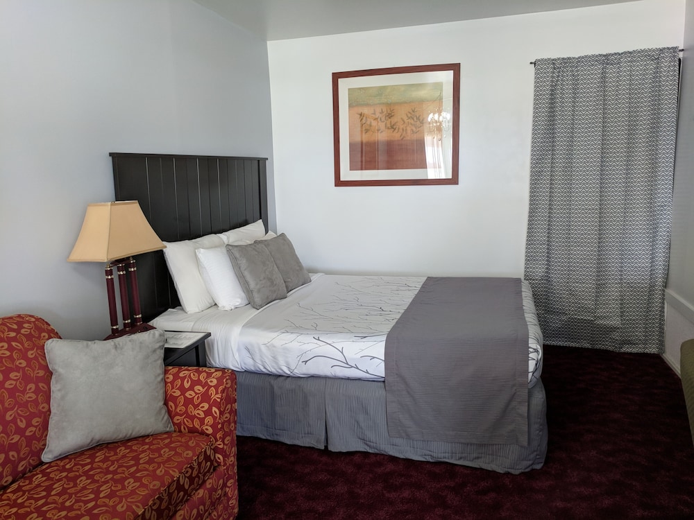 Skyview Motel - photo 13