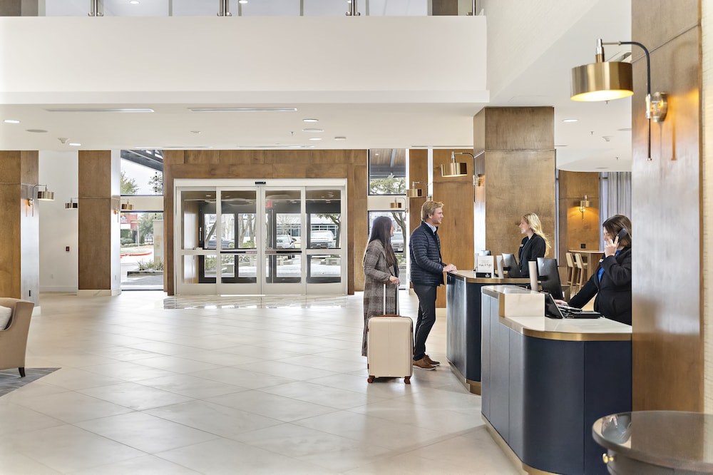 Hilton College Station & Conference Center - photo 2