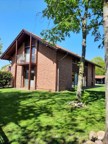 Ferienhaus mit Garten - last minute hotel in Unknown City