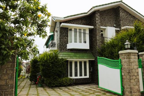 Golden Vista Luxury Homestay — 4-Star Luxury Hotel in Kodaikanal, India