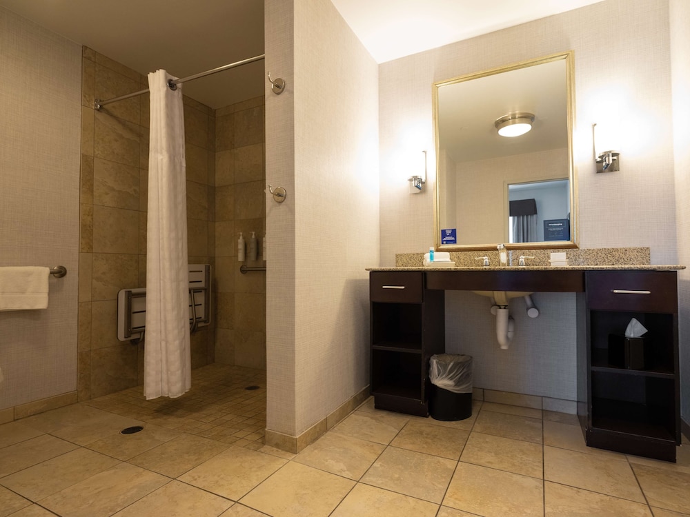 Homewood Suites by Hilton Joplin - photo 42