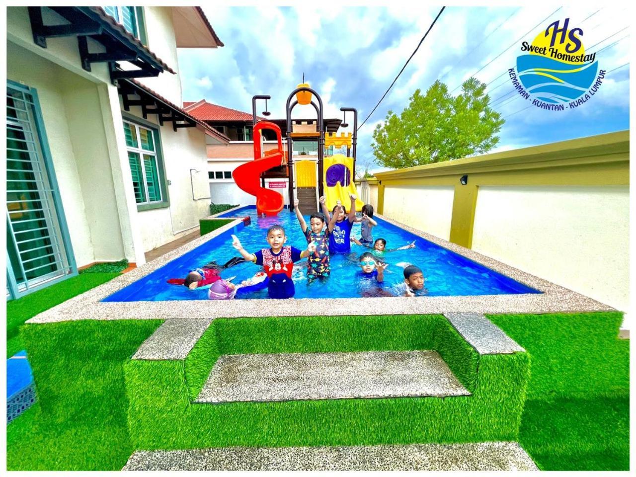 Private Water Park at Cozy House HS Sweet Homestay — 4-Star Luxury Hotel in Cukai, Malaysia
